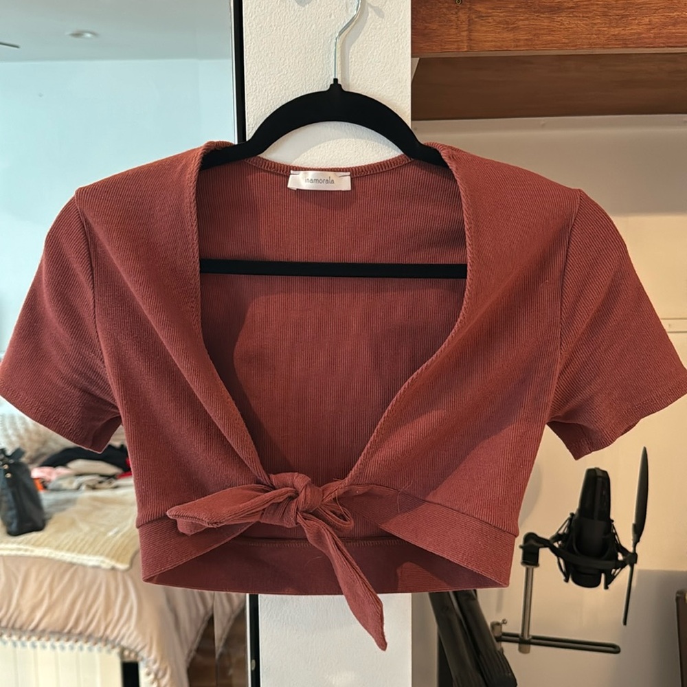 Inamorata Crop top with tie